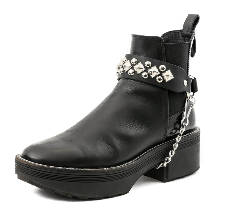 DIAMOND AND ROUND STUDDED BOOTSTRAP