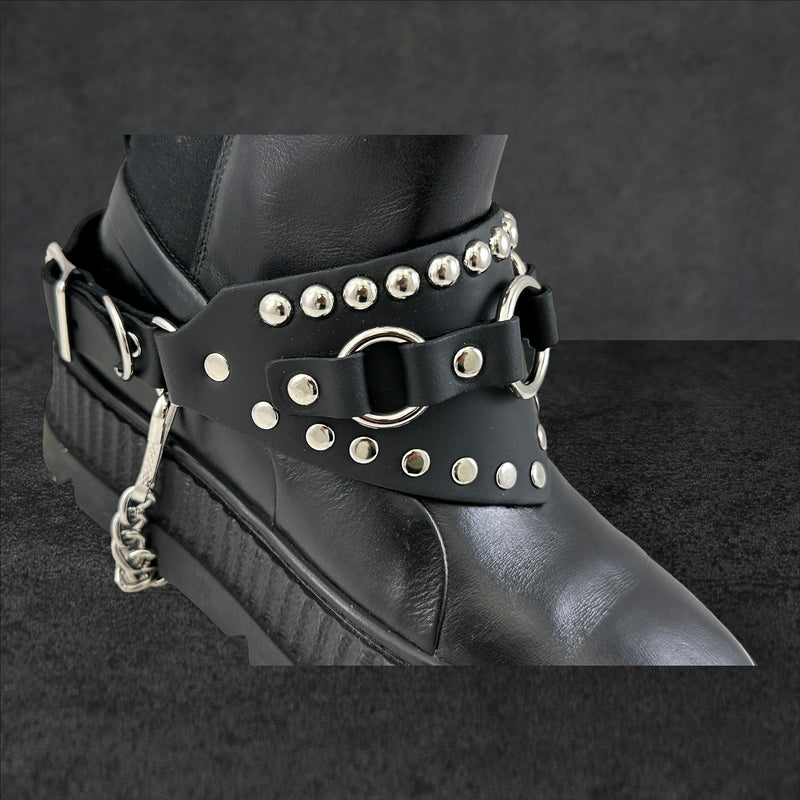 3 RING  BONDAGE STYLE  BOOTSTRAP OVER LEATHER