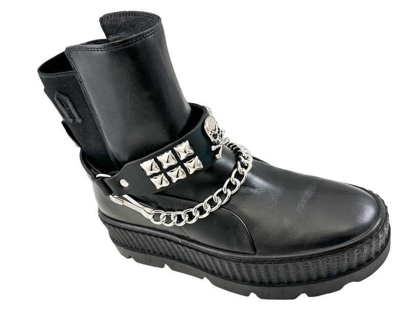 STUDDED SKULL BOOTSTRAP