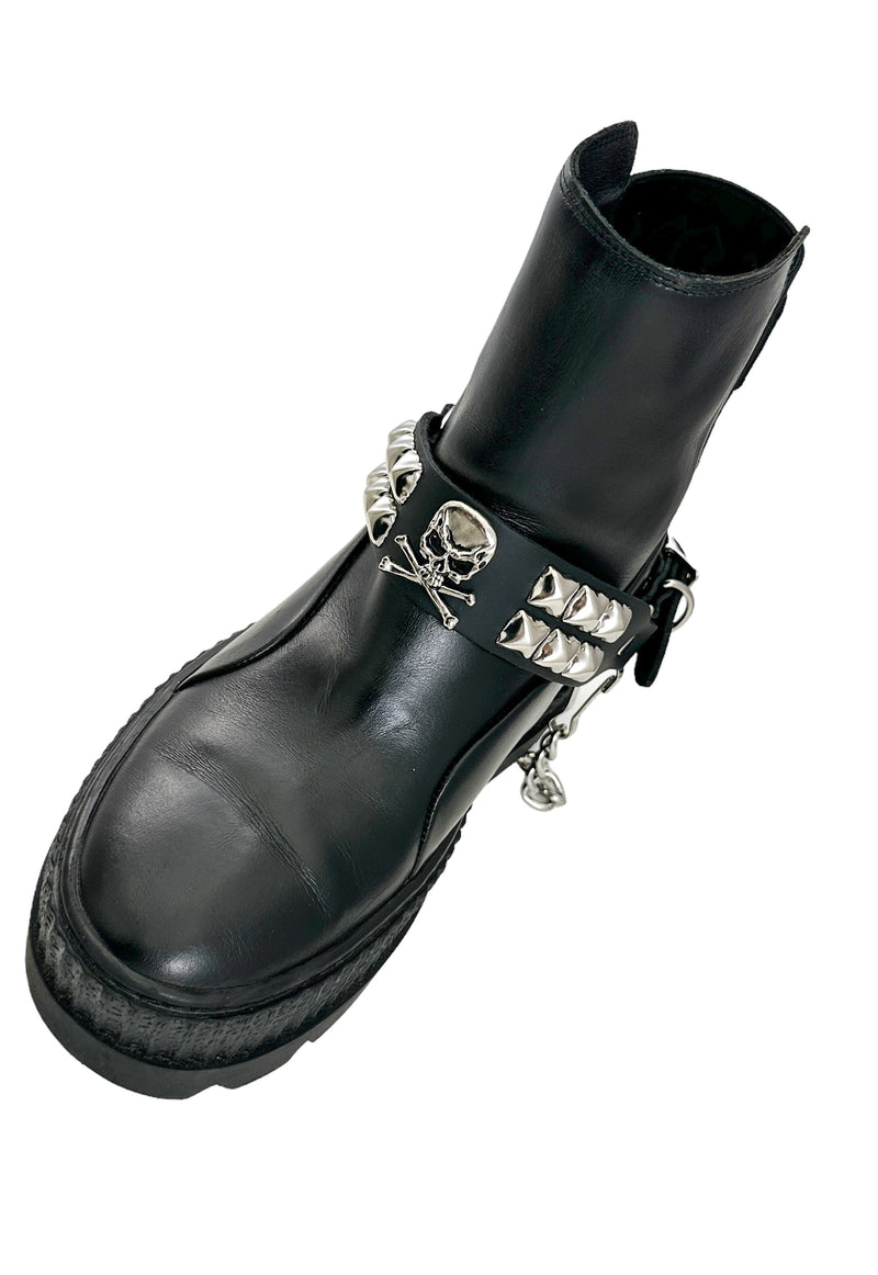 STUDDED SKULL BOOTSTRAP