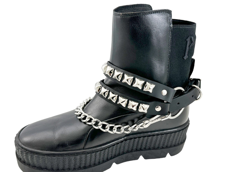 PYRAMID  STUDDED  DOUBLE STRAP  BOOTSTRAP LEATHER